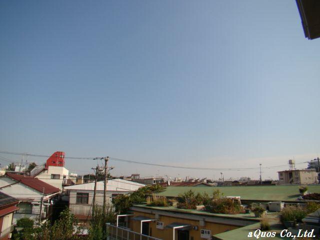 View photos from the dwelling unit. View from the site (October 2013) Shooting