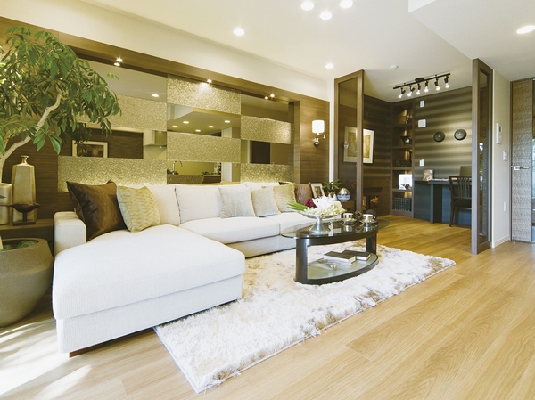 living ・ Overlooking the DEN from dining