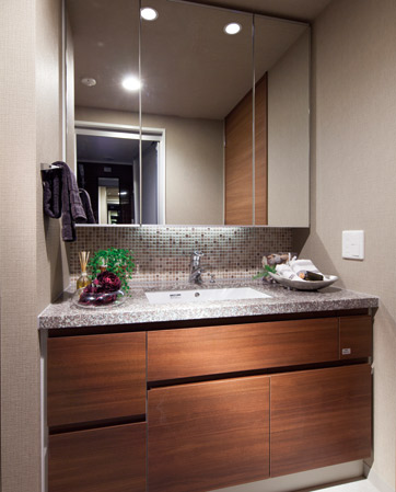 Bathing-wash room.  [bathroom] Something bits and pieces the bits and bobs is concentrated tend to wash room. That's why always in for a tidy clean and full of a feeling of space, It was rich ensure the functional storage space. Such as natural stone counter tops and mosaic tiles, It also stuck to the pomp and beauty of appearance.