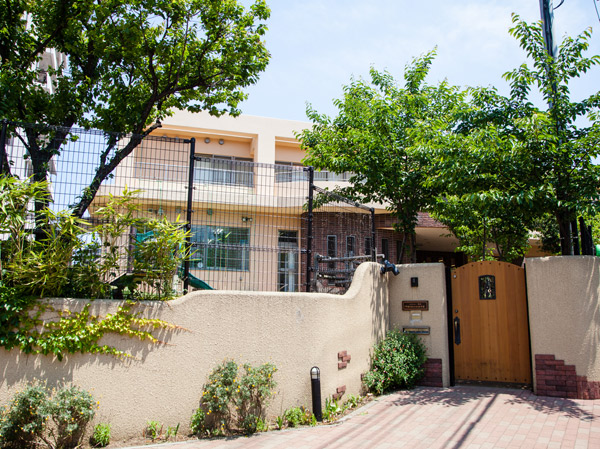 Surrounding environment. Hill nursery of Sunny (about 870m ・ 11-minute walk)