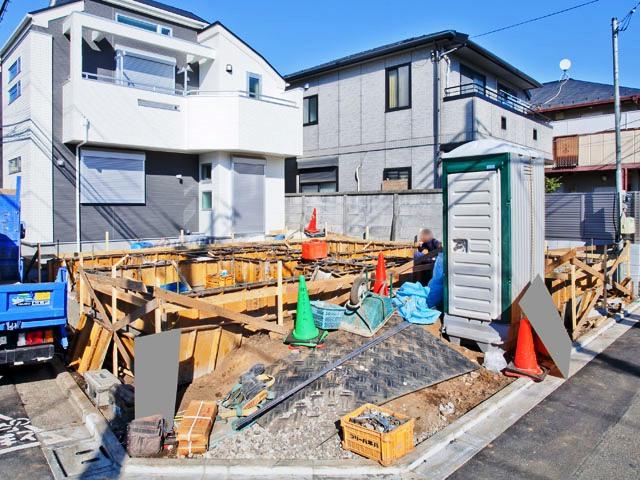 Local appearance photo. Local (12 May 2013) Shooting