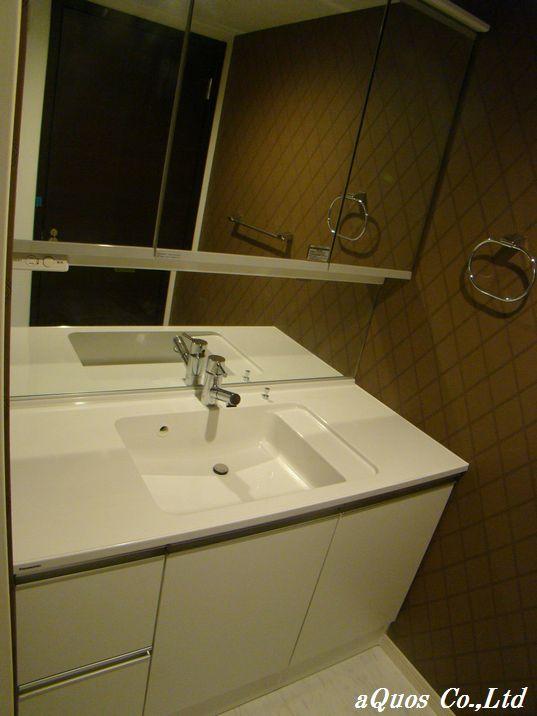 Same specifications photos (Other introspection). Same specifications