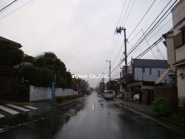 Local photos, including front road. Local (12 May 2013) Shooting