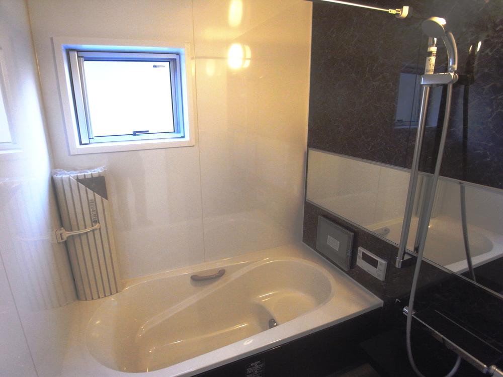 Bathroom. Indoor (12 May 2013) Shooting