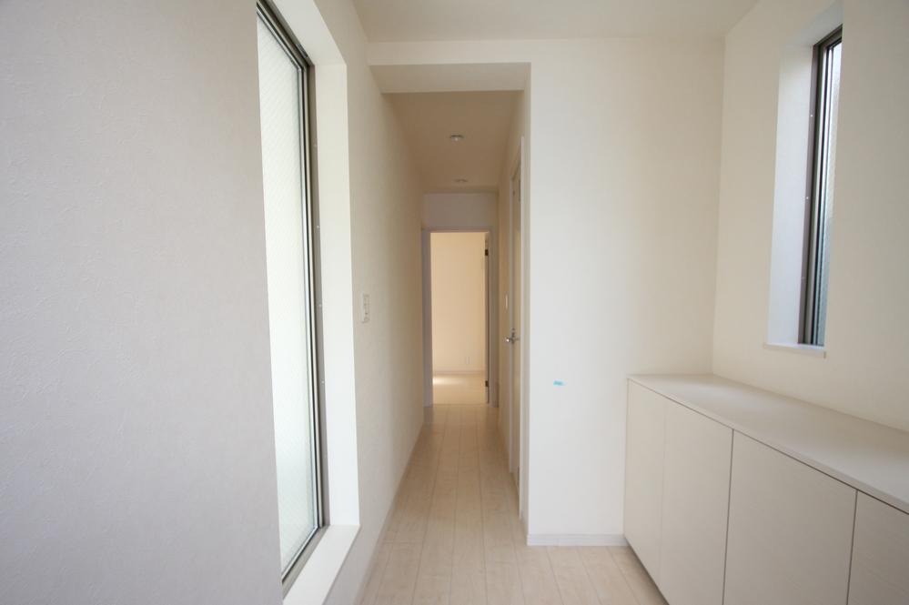 Entrance. Entrance part.