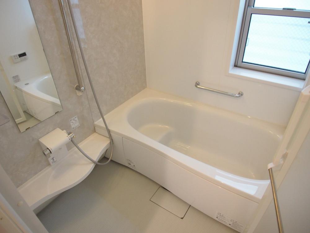 Bathroom. Indoor (11 May 2013) Shooting