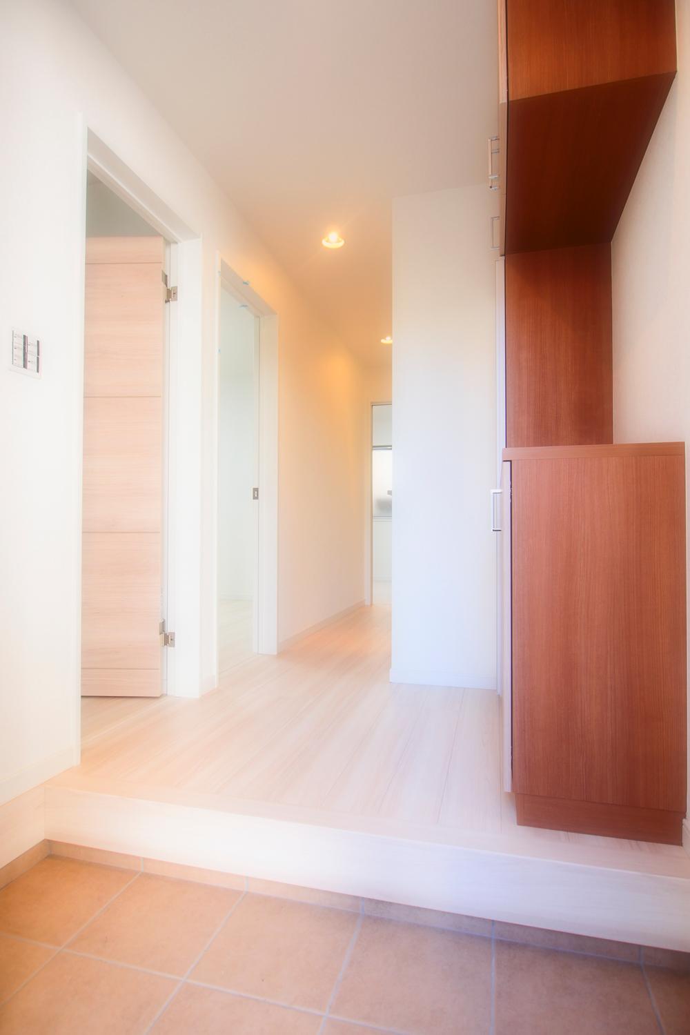 Entrance. Local (12 May 2013) Shooting