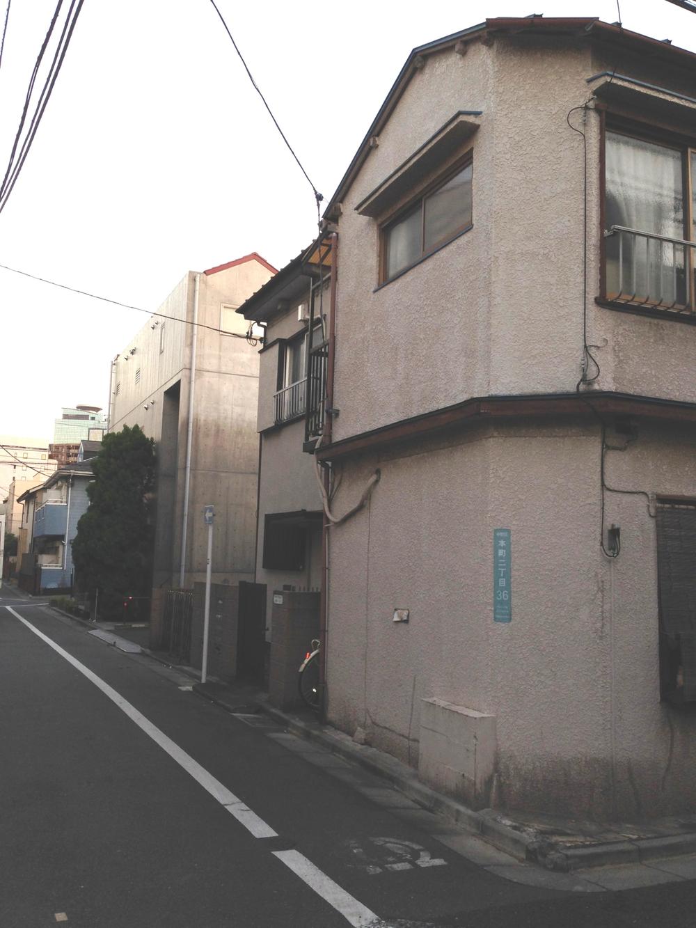 Local photos, including front road. Local (12 May 2013) Shooting