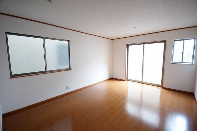 Non-living room. Indoor (July 2013) Shooting