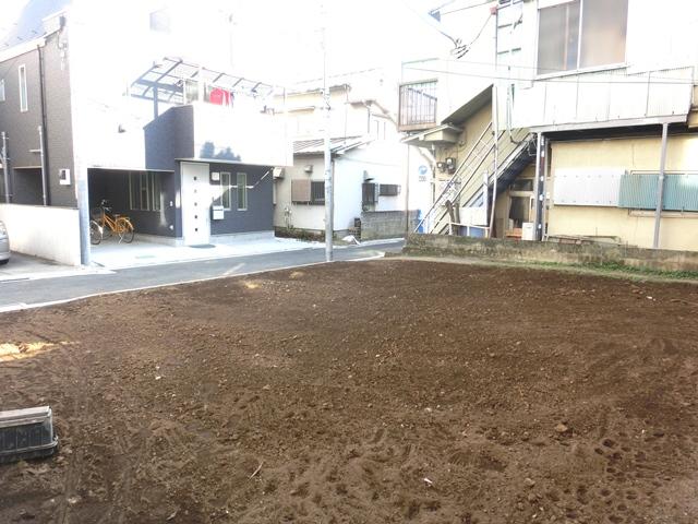 Local land photo. Local (11 May 2013) Shooting