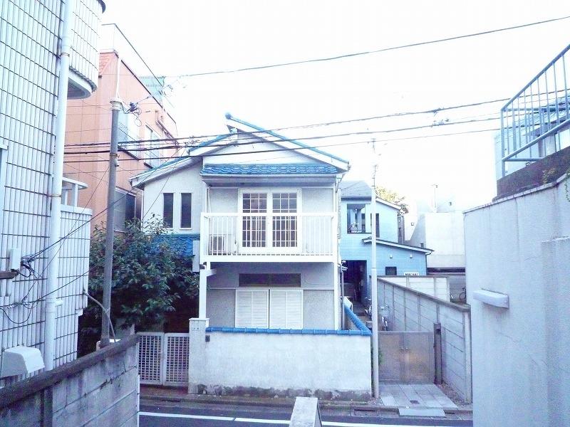 Local land photo. Local (10 May 2013) Shooting