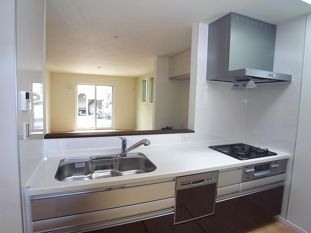 Same specifications photo (kitchen). Kitchen construction cases