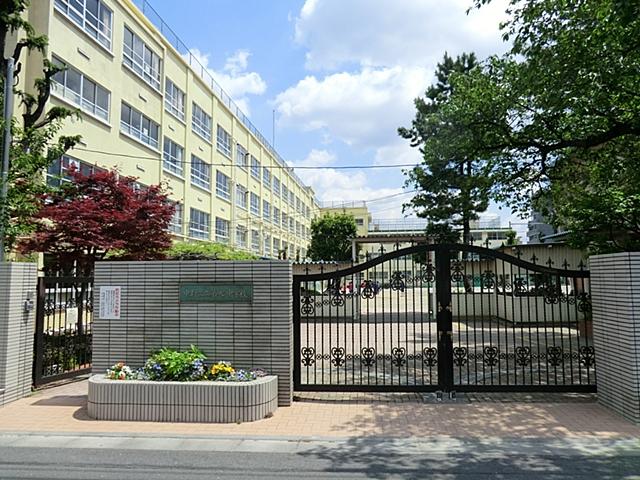 Junior high school. Nakano Tatsudai 680m Up to seven junior high school