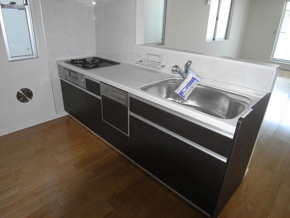 Same specifications photo (kitchen)