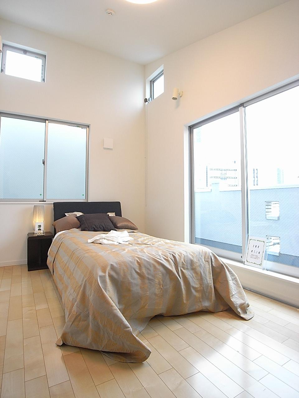 Same specifications photos (Other introspection)