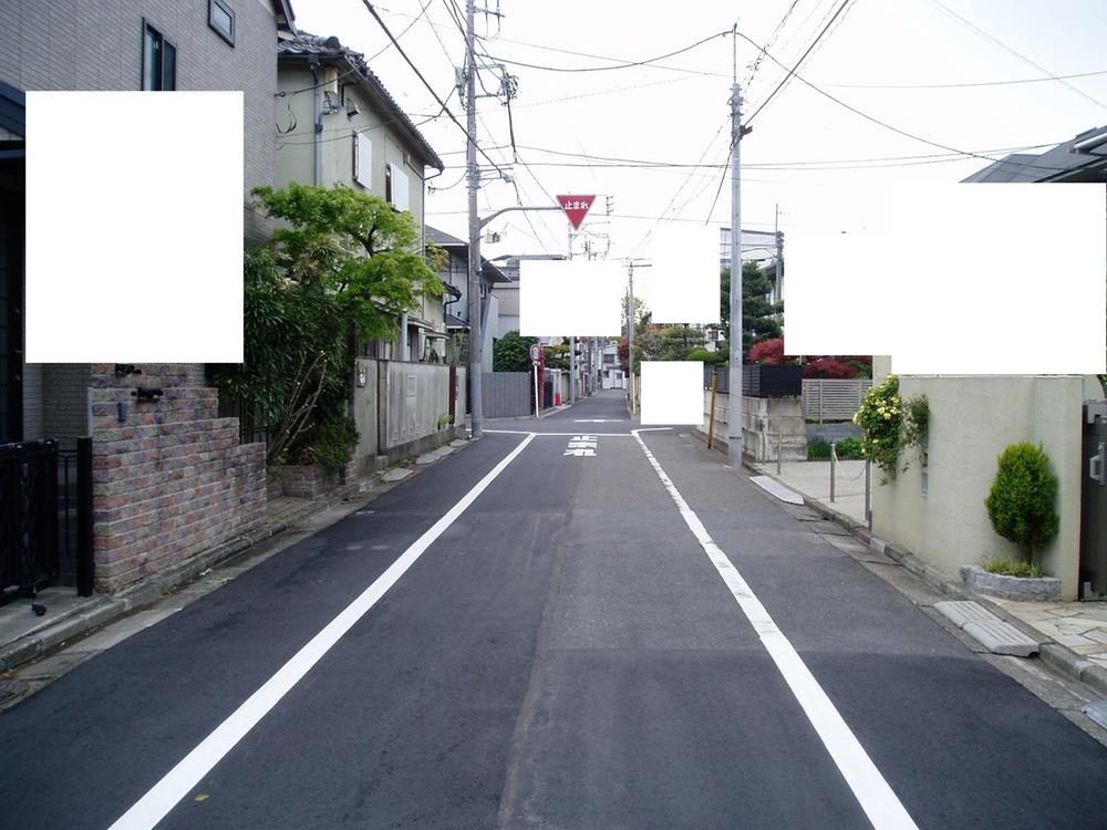 Local photos, including front road. Local (July 2013) Shooting