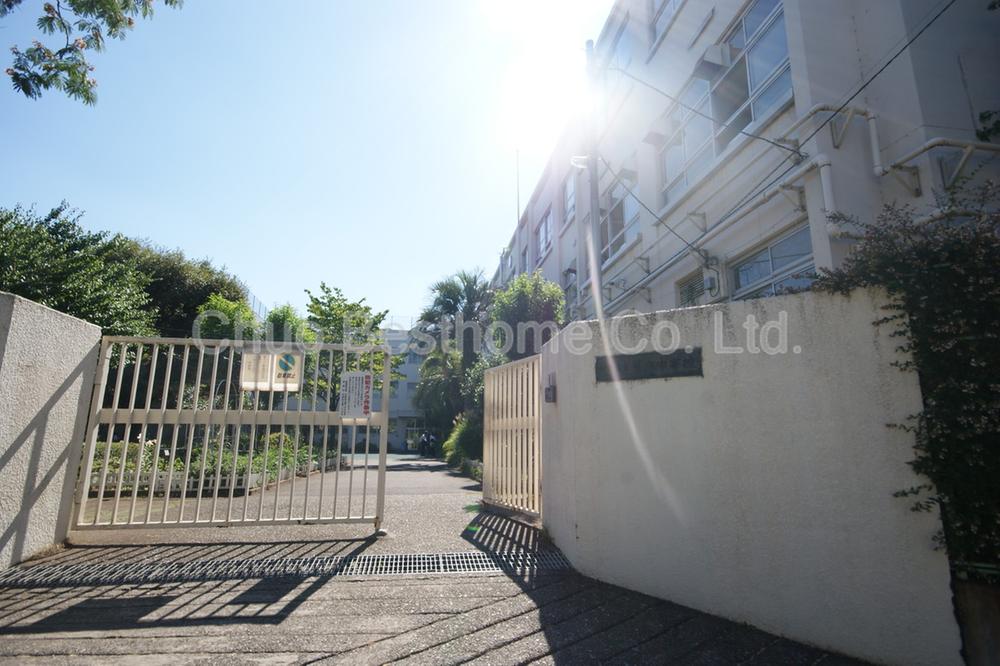 Junior high school. Nakano 651m to stand eighth Junior High School