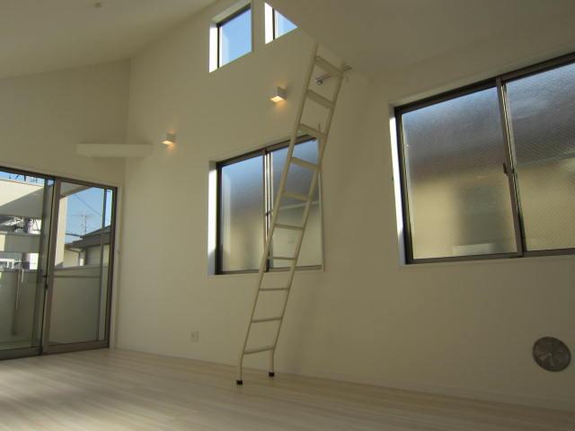 Living. Indoor (11 May 2013) Shooting