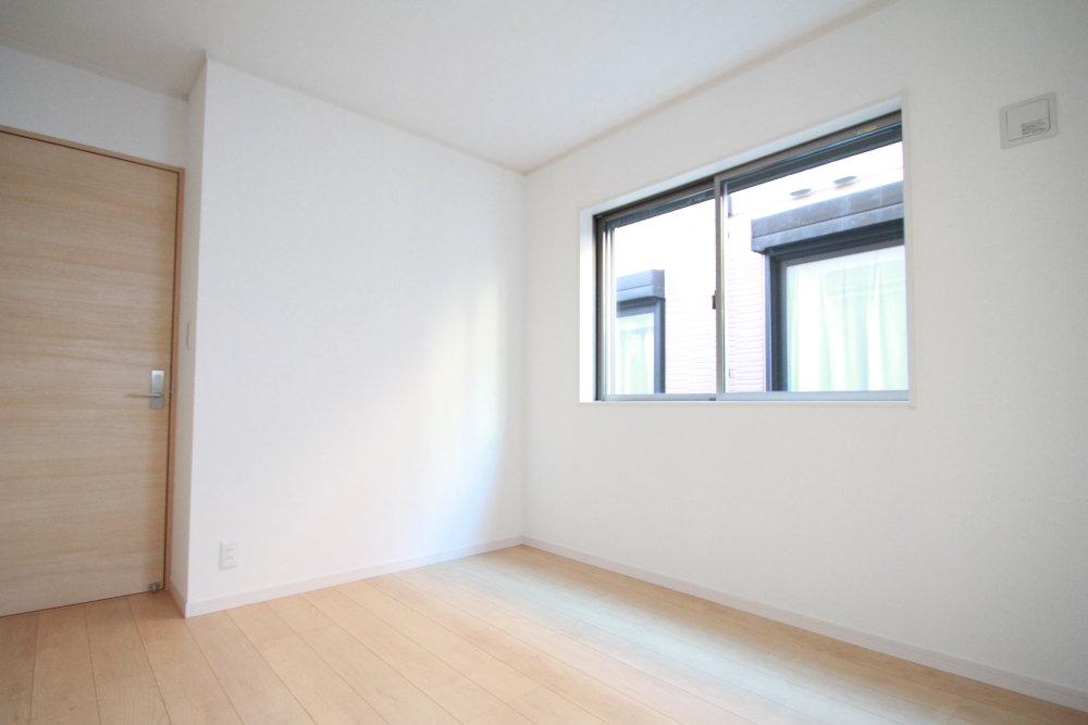 Non-living room. Western is.