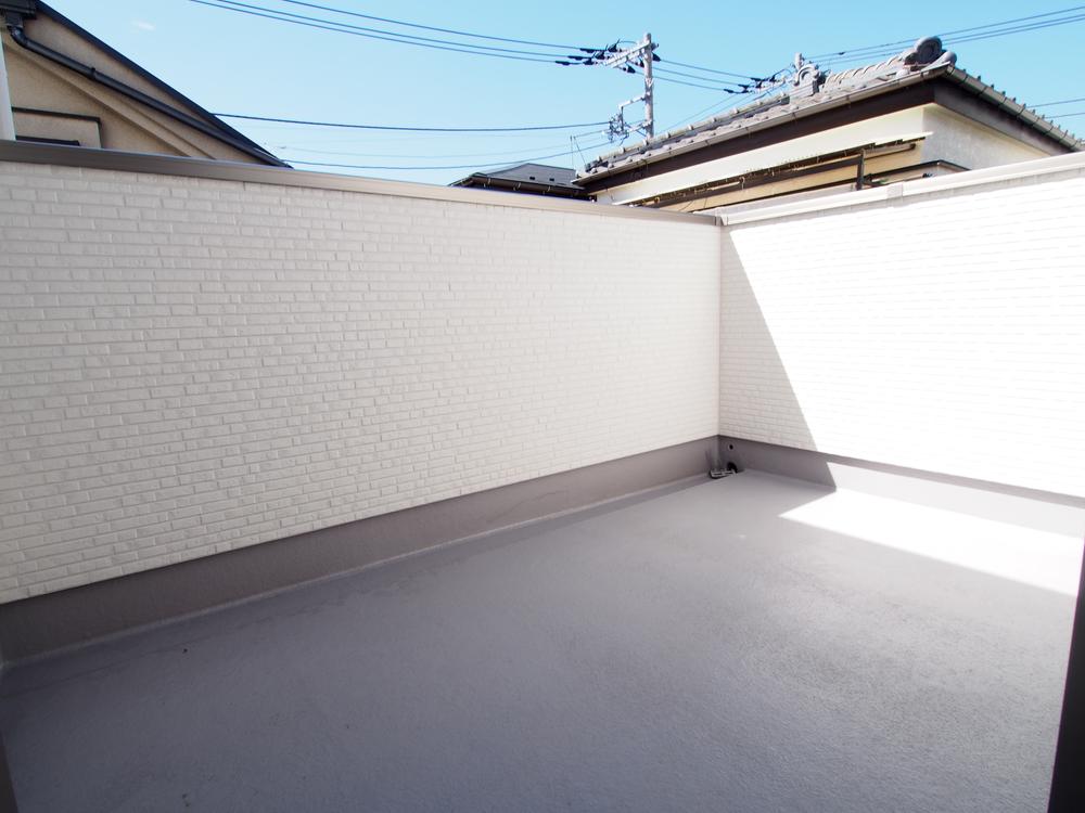 Balcony. Local (September 2013) Shooting