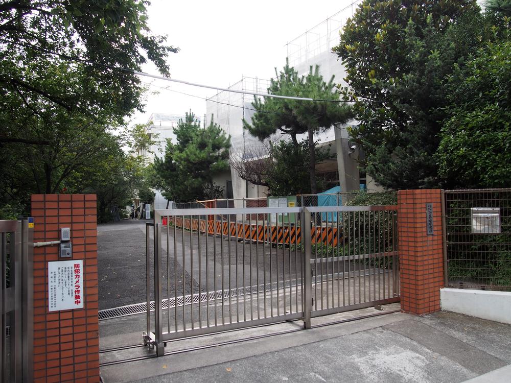 Junior high school. Nakano 198m to stand fourth junior high school