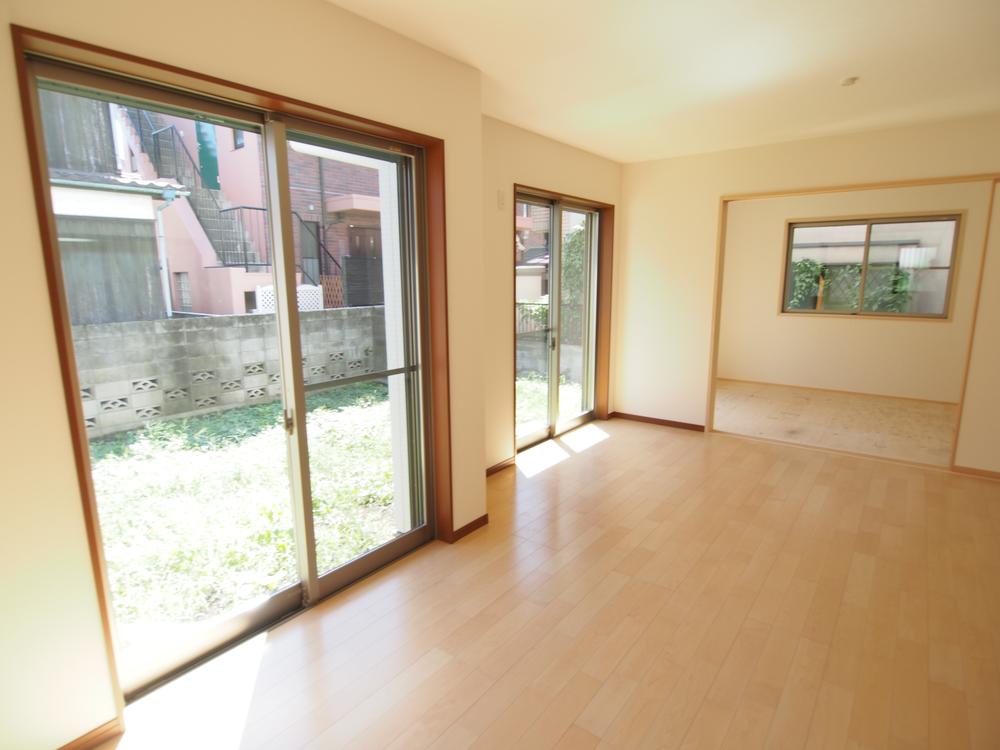 Living. Indoor (September 2013) Shooting