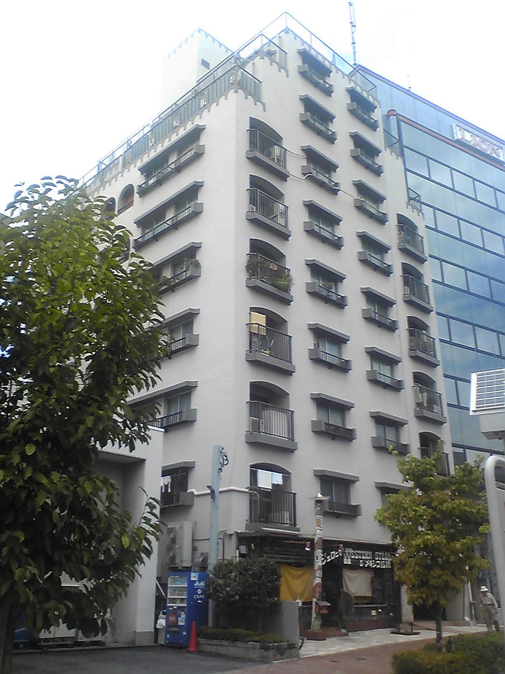 Local appearance photo