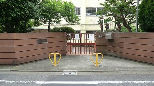 Junior high school. Nakano 1000m to stand third junior high school