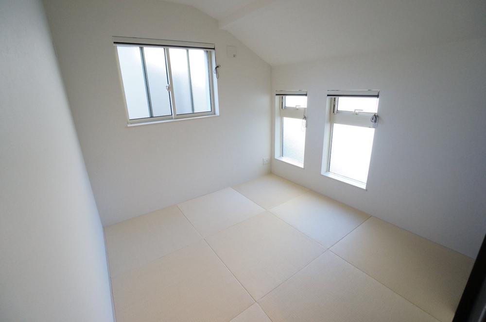 Other introspection. I Western-style is also bright