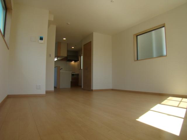 Same specifications photos (living). Same specifications