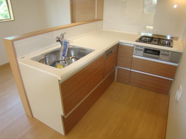 Same specifications photo (kitchen). Same specifications