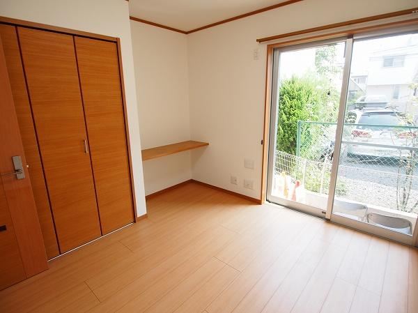 Non-living room. Room (August 2013) Shooting