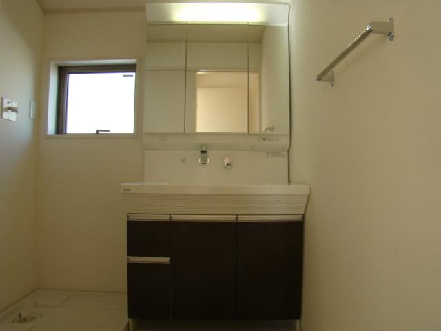 Same specifications photos (Other introspection). Same specifications