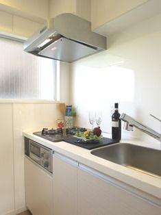 Kitchen. ~ It is in a new interior renovation. 2014 February scheduled to be completed ~ Your preview is possible at any time. The field situation, There is the case that specifications may be changed. System kitchen of state-of-the-art amenities