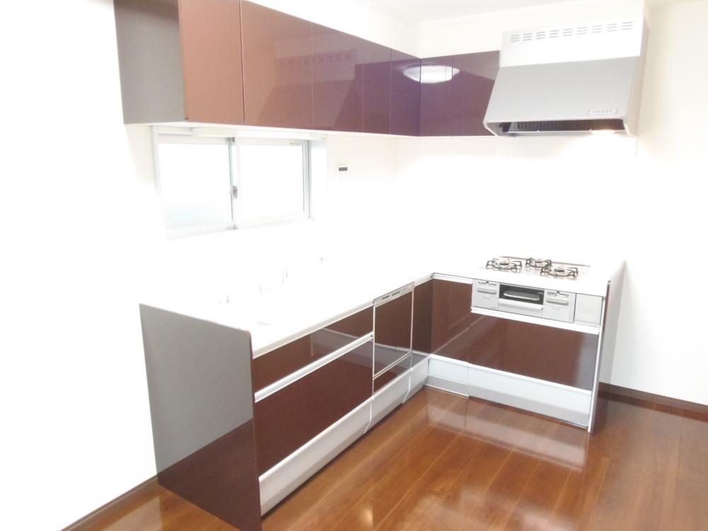 Kitchen. Room (August 2013) Shooting