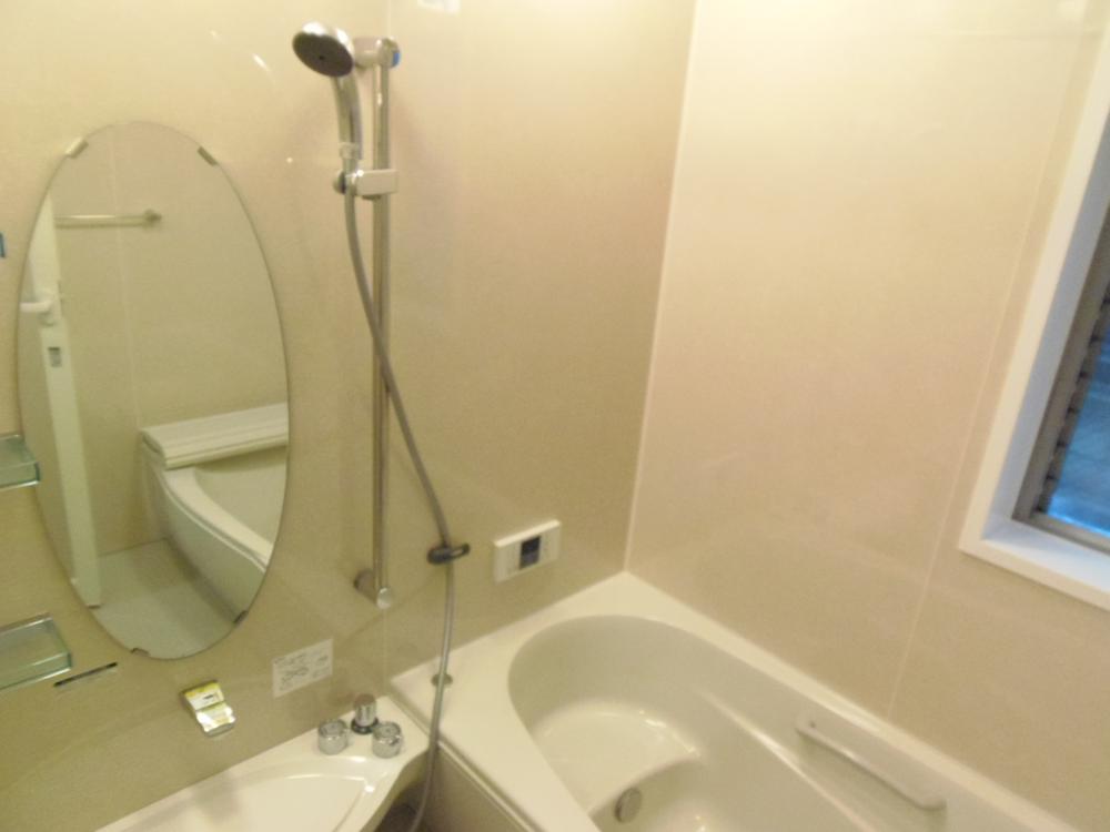 Bathroom. Room (August 2013) Shooting