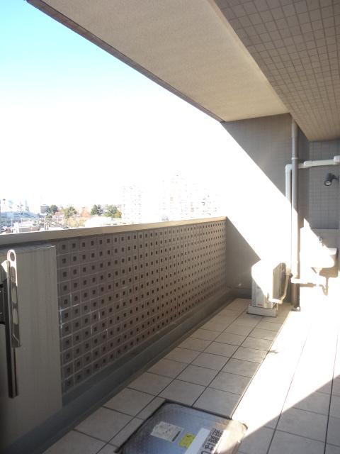 Balcony. Local (12 May 2013) Shooting