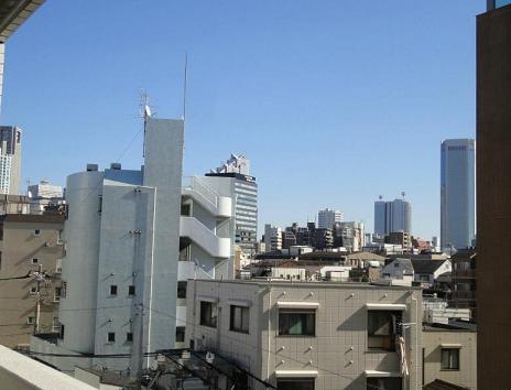 View photos from the dwelling unit