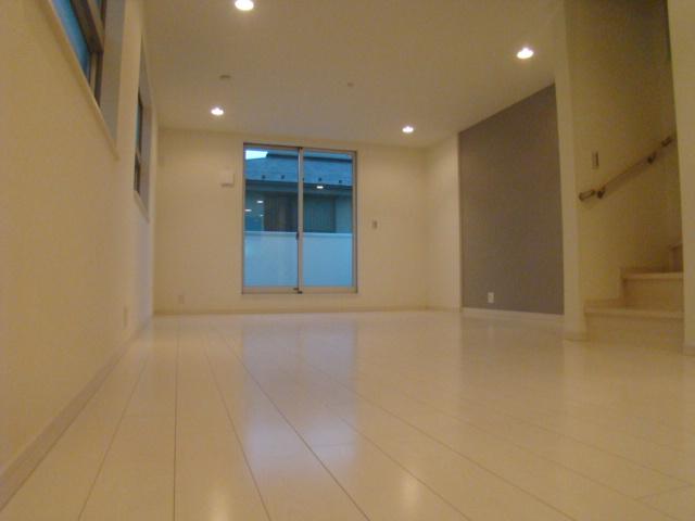 Living. Indoor (12 May 2013) Shooting