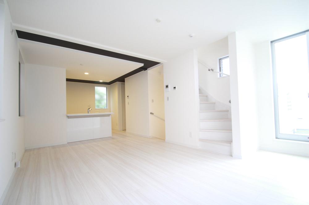 Living. Living are spacious. We come with floor heating.