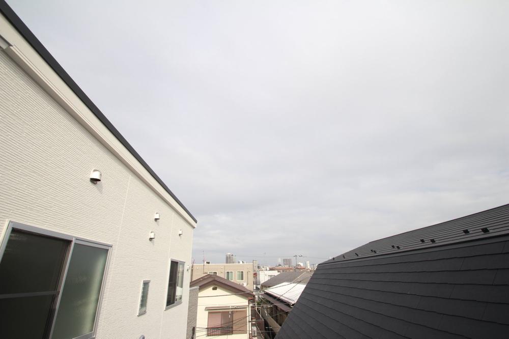 View photos from the dwelling unit. It will be on the lookout photo from the dwelling unit. Day is good.