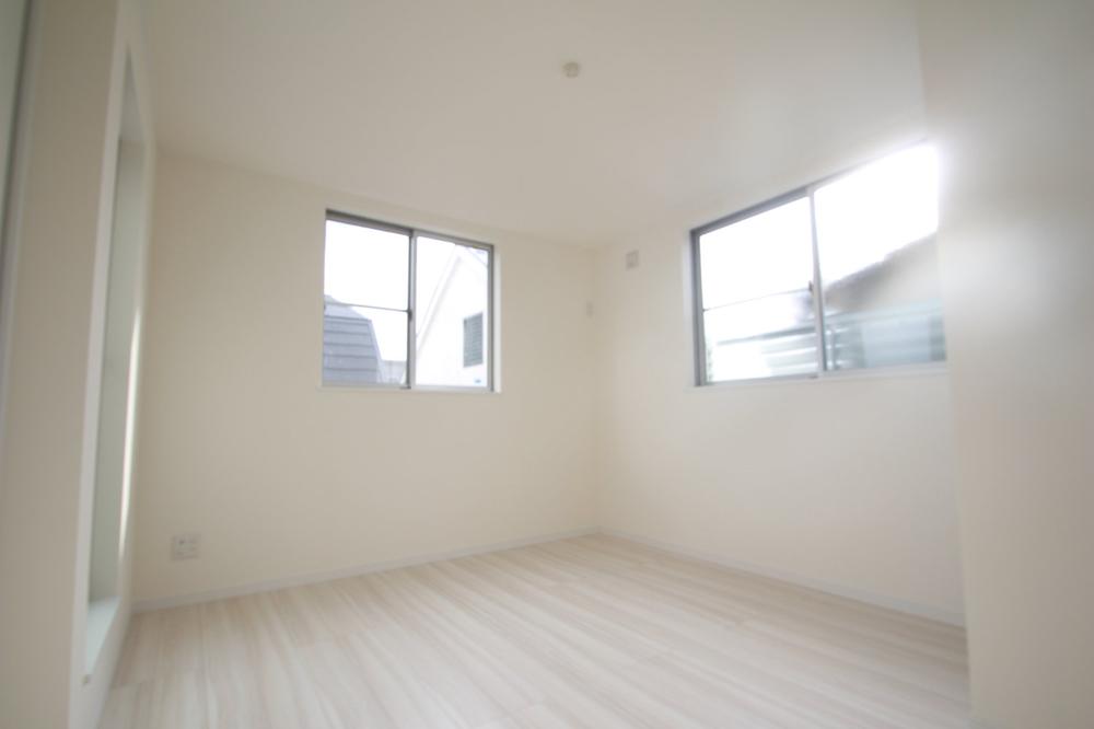 Non-living room. It will be Western-style.