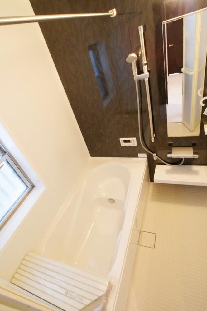 Same specifications photo (bathroom). It will be the construction example of bathroom. It will be equipped with ventilation drying heater.