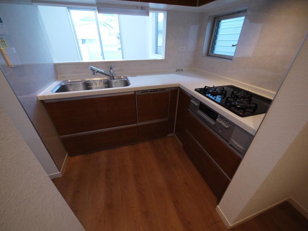 Same specifications photo (kitchen). Same specifications