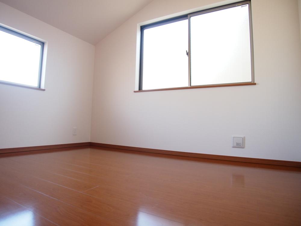 Non-living room. Indoor (11 May 2013) Shooting