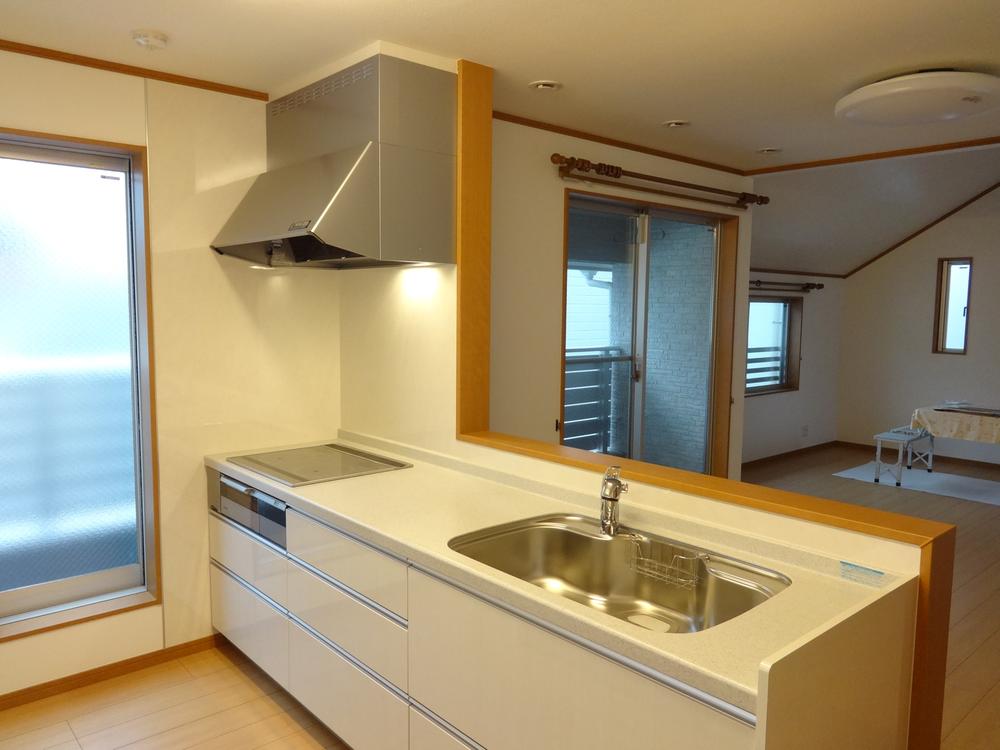 Kitchen. Indoor (10 May 2013) Shooting