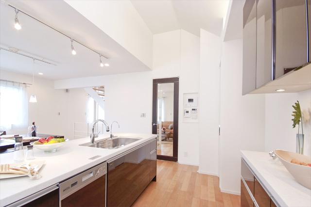 Building plan example (introspection photo). Building plan example (A No. land) Building price 15.6 million yen, Building area 103.96 sq m