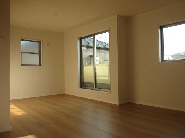 Living. Indoor (12 May 2013) Shooting