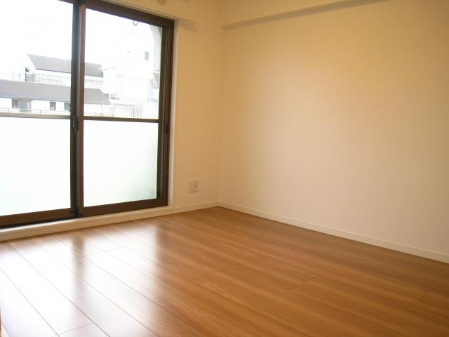 Non-living room. Nakano Mansion Renovation Renovation 2LDK 20 million yen