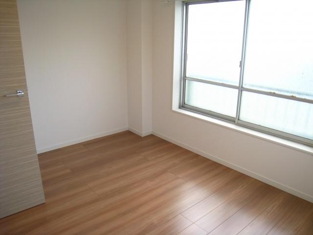 Non-living room. Nakano Mansion Renovation Renovation 2LDK 20 million yen